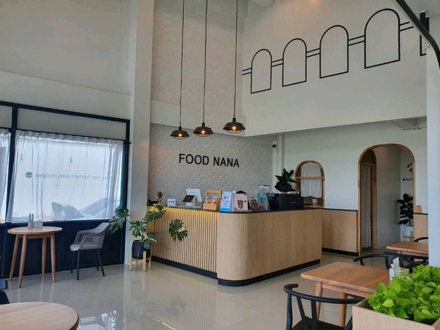 ร้านข้าวหน้า Food Nana | จันทบุรี
