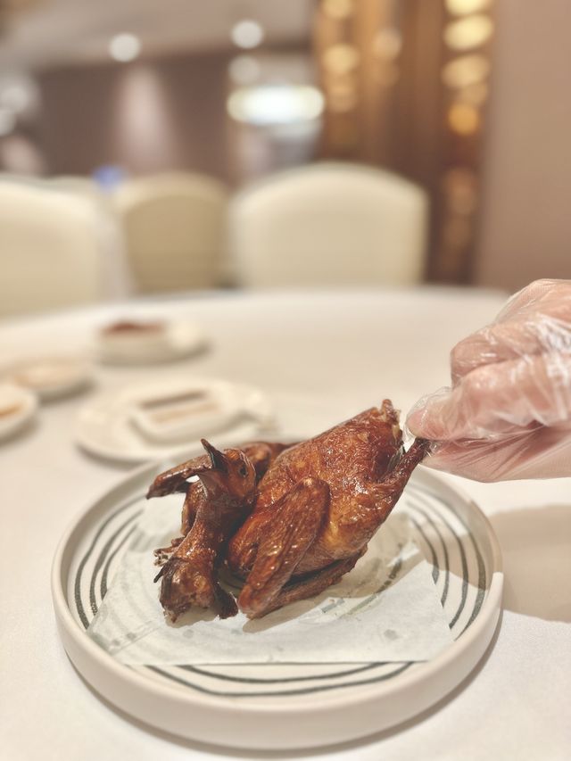 中環｜高端精緻飲茶好去處🫖｜每人一件六頭鮑魚😲