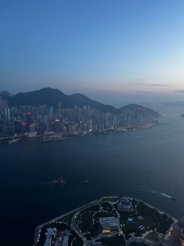 香港必去❣️最高觀景台欣賞維多利亞港👀