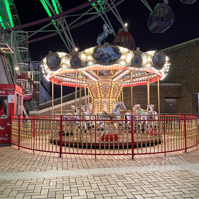 巨型連接商場摩天輪🎡可愛旋轉木馬