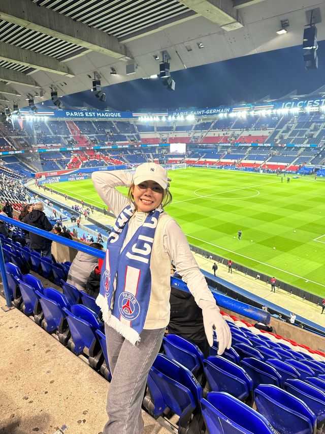 ดูบอลครั้งแรกที่ปารีส ⚽️🇫🇷