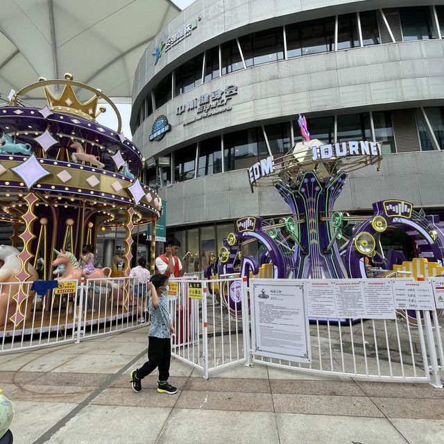 親子商場！兒童賽車、餵鴿糧、親子電動車、機動遊戲、蹦床室內遊樂場，超多嘢玩🎉