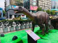台北｜🦖🦕暑假親子拍照📷打卡好去處📍 Far Eastern SOGO Taipei Zhongxiao Store 遠東SOGO 台北忠孝館