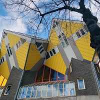 荷蘭🇳🇱鹿特丹 Rotterdam ⬜️🟨可愛立體方塊屋Cube Houses Kijk-Kubus