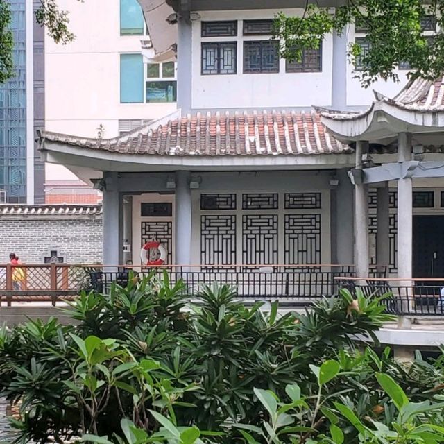 Historic buildings in Tak Wah Park