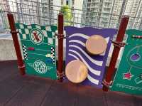 以花崗岩為主題嘅九龍灣彩禧路公園