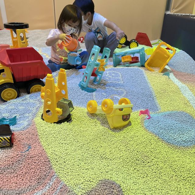 全港獨有兒童「流水漂流鴨仔船」