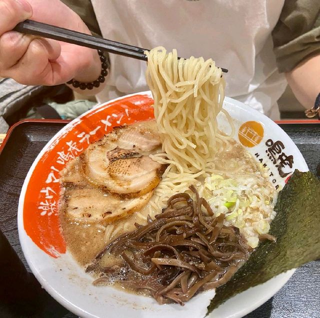豬骨湯拉麵