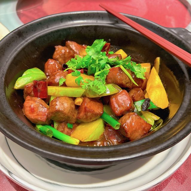🤟🏼裝潢貴氣時髦，口味創新的好吃台菜 🥰 無菜單料理