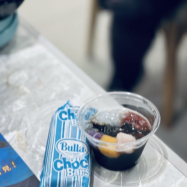#牛站（駅）麻辣火鍋放題