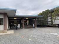 東京・世田谷。日本と東洋の古美術・国宝の展示も行われる『五島美術館』