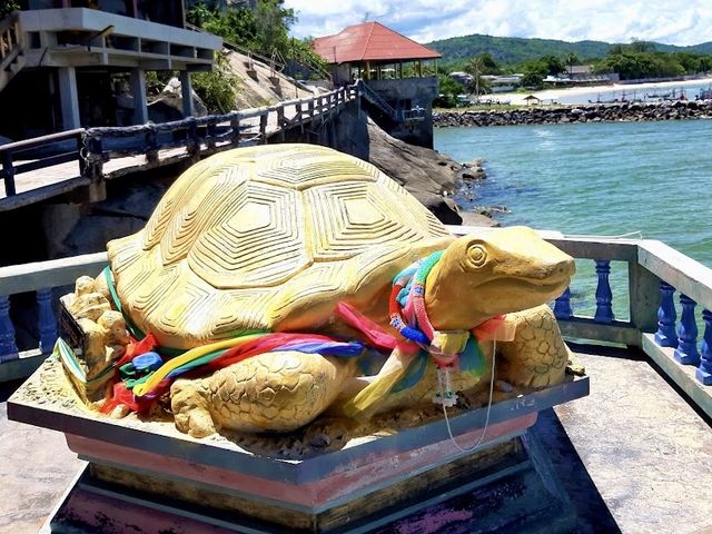 วัดถ้ำเขาเต่า ไหว้พระชมวิว หาดเขาเต่า 