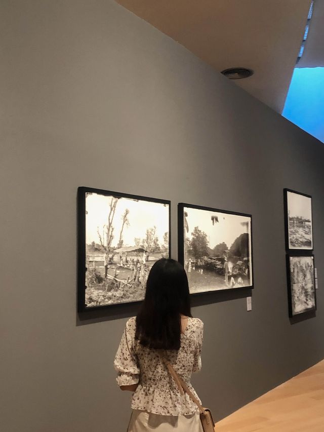 หนีร้อนไปเสพงานศิลป์ ที่หอศิลป์ กรุงเทพฯ