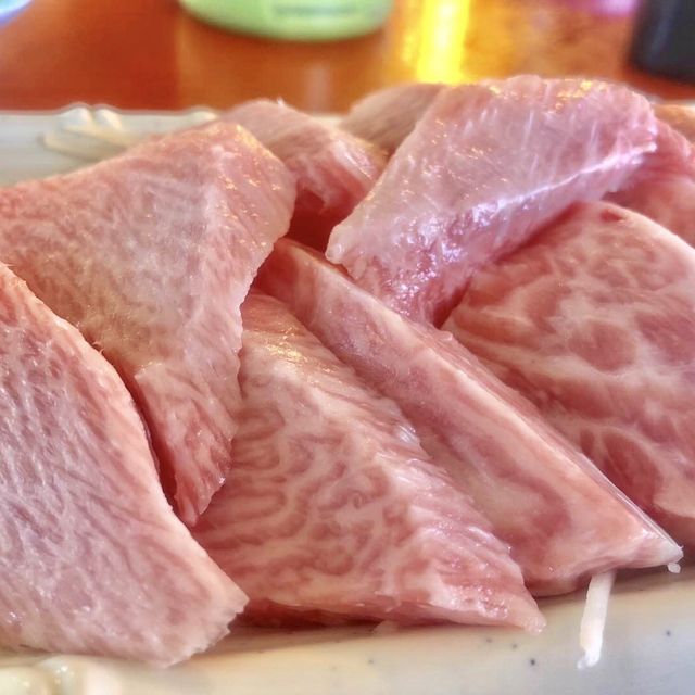 屏東縣東港（漁農海產）鮪魚大餐真好吃😋