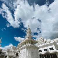 วัดร่องขุ่น ชมความอลังการงานศิลป์ระดับโลก