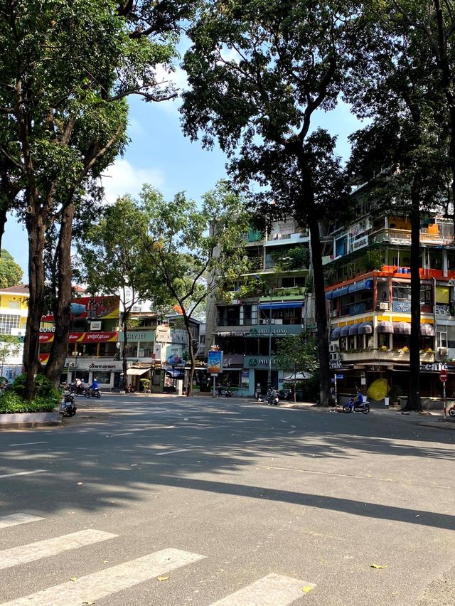 TURTLE LAKE - Ho Chi Minh