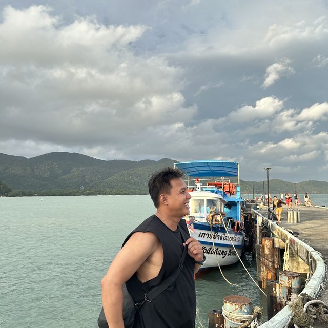 หมู่บ้านประมง บางเบ้า