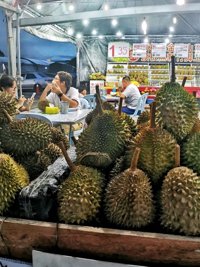 A delightful Durian Fest in SS2! 