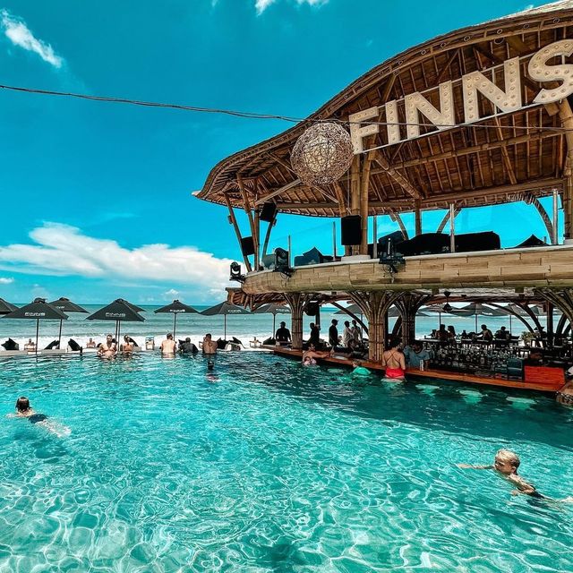 Finns Beach Club 😍🇮🇩