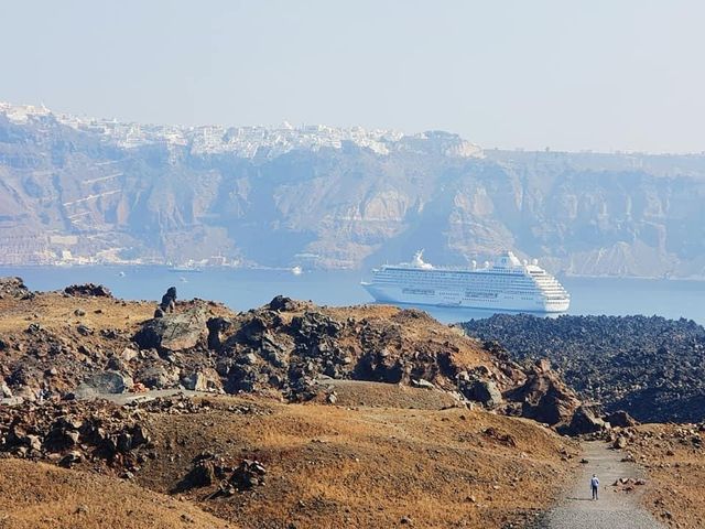 Wonderful scenic view of Thira