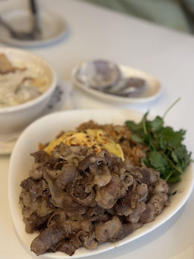 홍대 연남동의 아늑한 느낌의 네츄럴 와인바 비스트로, 연주방어페어 🍷