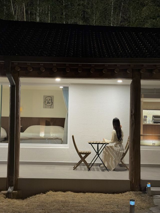 고즈넉한 분위기와 현대식 감성을 모두 담은 숙소 🤍