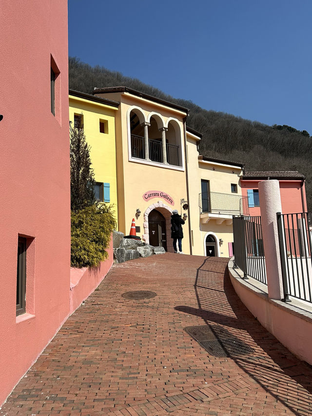 Petite France / Italian Village