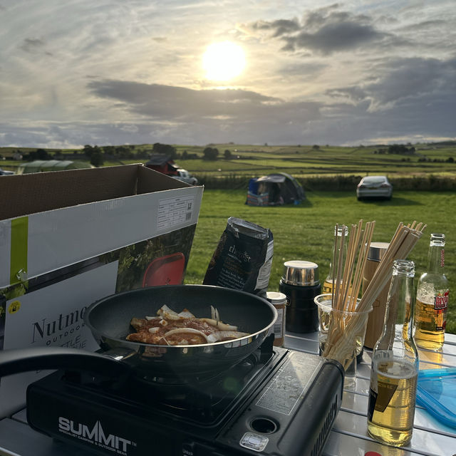 Camping at Five Arces Farm Campsite