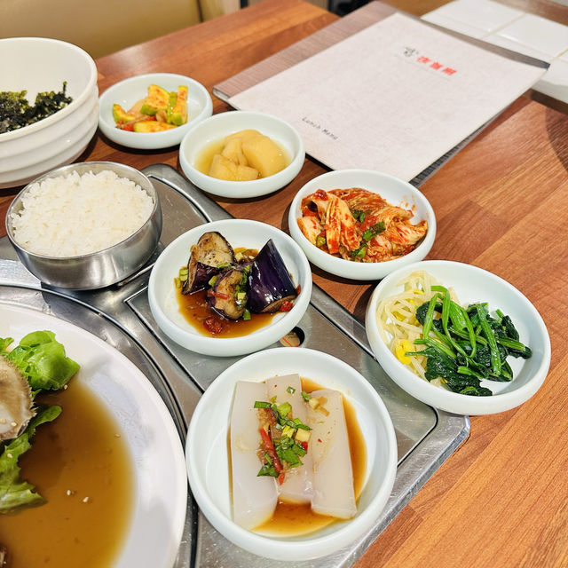 正宗韓式料理，必食醬油蟹🤤🤤
