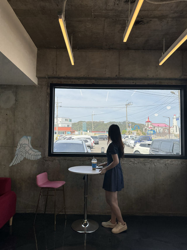 죽성드림성당 바다뷰 카페라 더더욱 예뻣던 감성카페! 