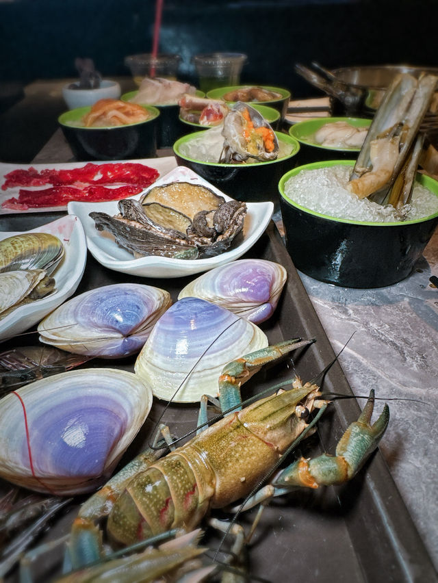 《深圳游水活海鮮自助·享受榴蓮自由》 《深圳游水活海鮮自助·享受榴蓮自由》