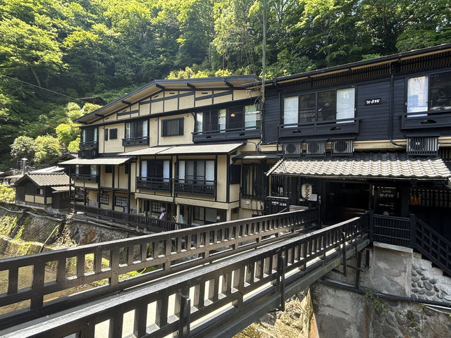 黒川温泉の中心地は、まるでタイムスリップしたかのよう！