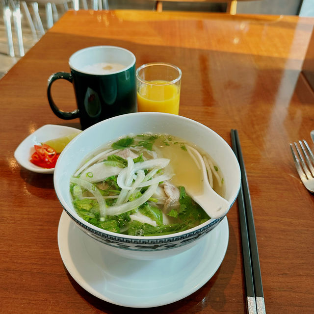 Riverside Retreat: A Stay at Renaissance Riverside Hotel Saigon