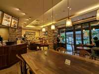 日本京都-白年麵包烘焙老店：進進堂