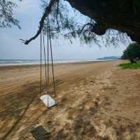 ทะเลใกล้กรุงฯ ดูโชว์ควงกระบองไฟ @iSEA GLAMPING