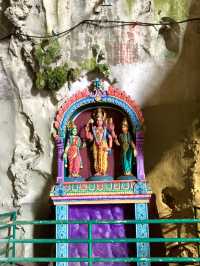 マレーシア　クアラルンプール観光　絶対外せない観光スポット　バトゥ洞窟 (Batu Caves)に行ってきた！