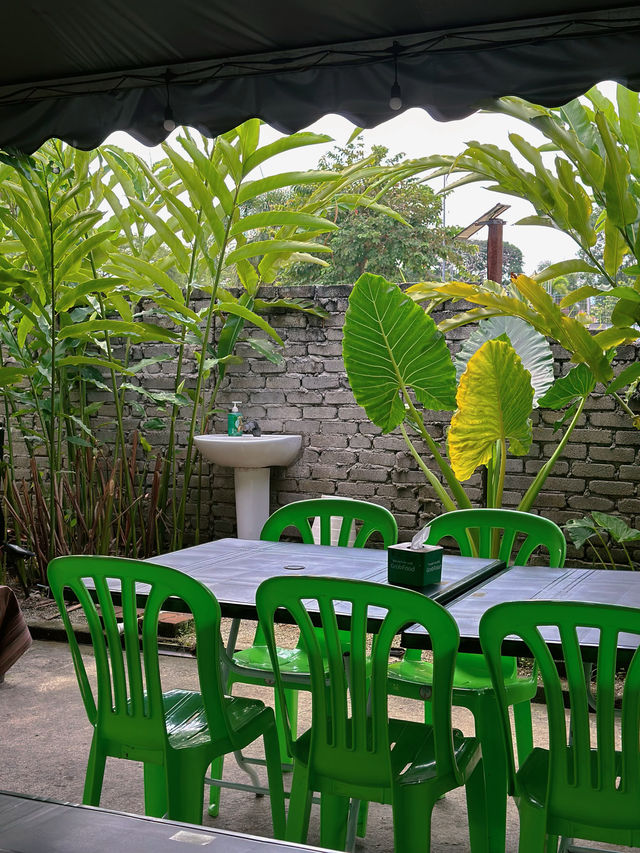 Warung Terlolap Mato; One of Best Eatery in Nilai