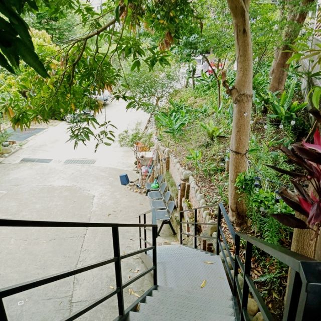 # We Caf'e 我們複合式餐飲-桃園神社（忠烈祠）