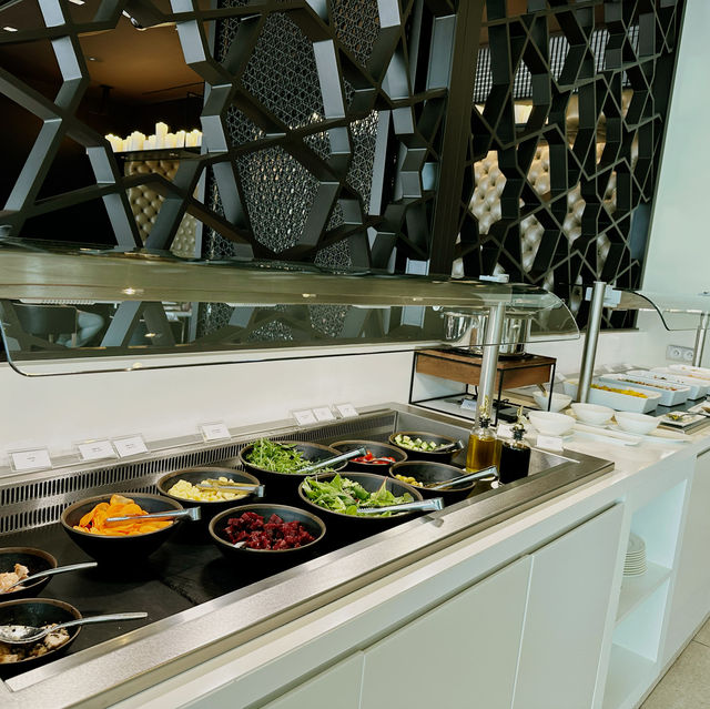 Indulgence at Lounge Paris-Charles de Gaulle Airport