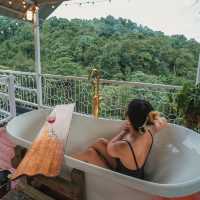 นอนบ้านต้นไม้สุดส่วนตัว ที่พักเทพเสด็จ เชียงใหม่ 