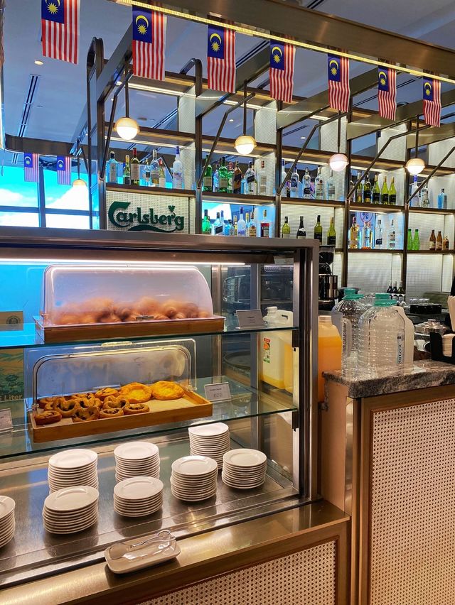 Buffet breakfast before departing 😁