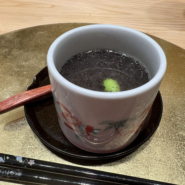 海膽熱狗omakasa，視覺和味覺雙重滿足！