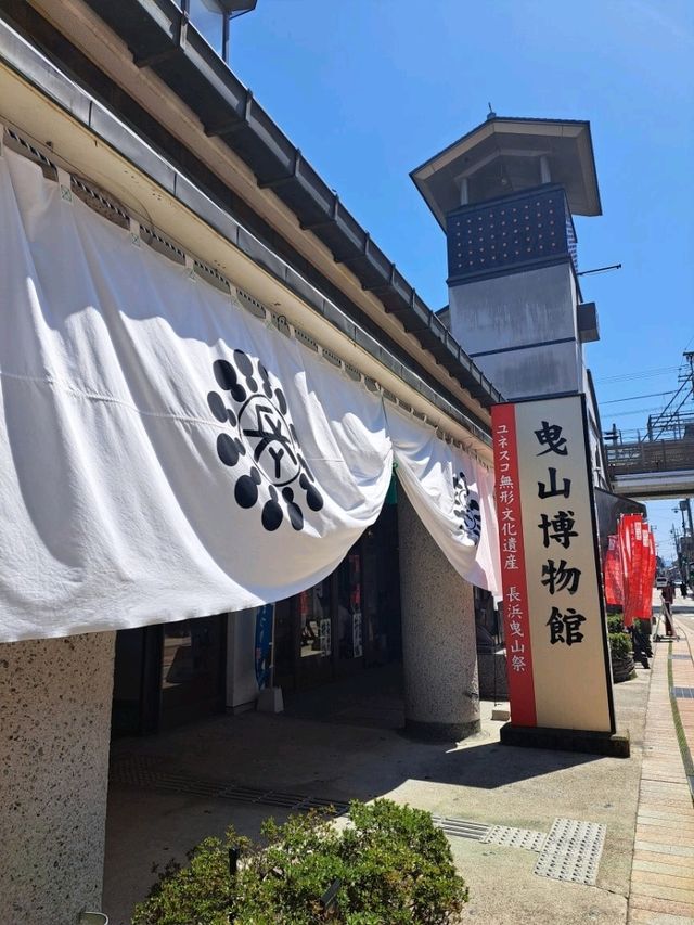 【長浜市曳山博物館：滋賀県長浜市】大きさに驚く長浜市曳山博物館!!