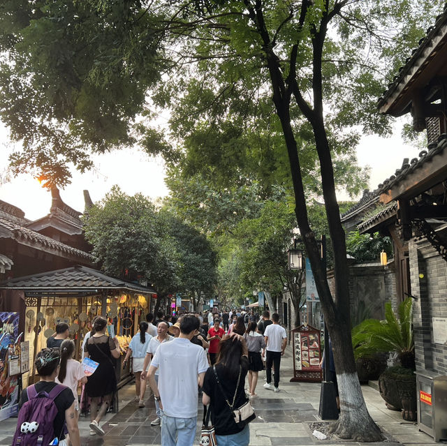 寬窄巷子:獨特的成都味道,熱鬧的步行街 寬窄巷子:獨特的成都味道,熱鬧的步行街