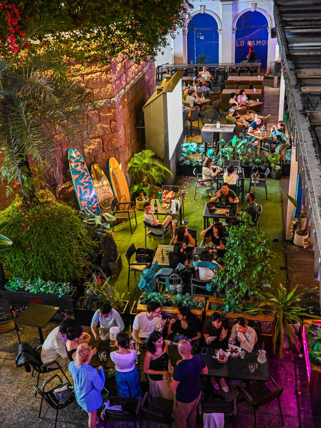 A Captivating Nightlife Hub in the Heart of Singapore 🇸🇬 