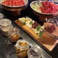 Indulge at Nook: Fresh Buffets and Live Music in Langkawi