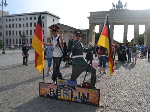 The story untold at Brandenburg Gate