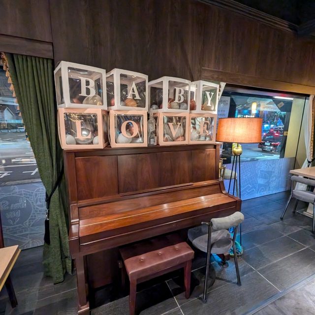 「華山町 餐酒館」藝文特區旁的時尚驛站