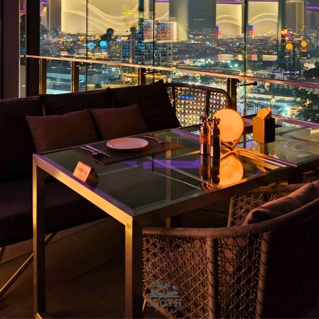 🥂 The Sky 32 Restaurant