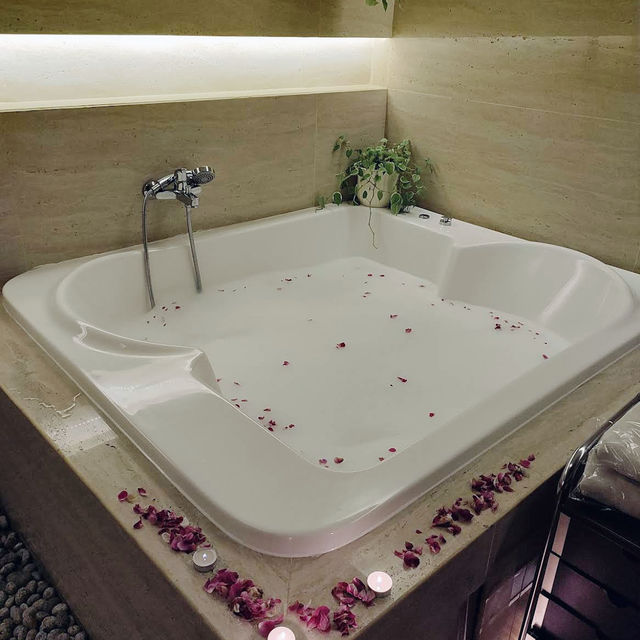 Gaya Spa Wellness Wolter Monginsidi 